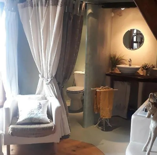 Le Petit Coin De Charme 4*