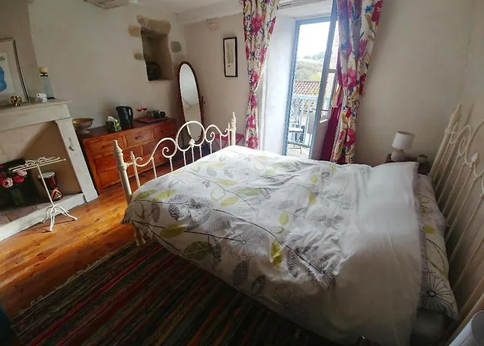 Bed and Breakfast Le Petit Coin De Charme 4*