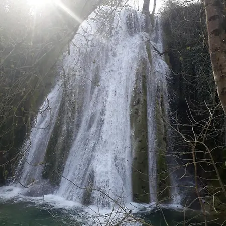 Le Petit Coin De Charme Bed & Breakfast Caylus